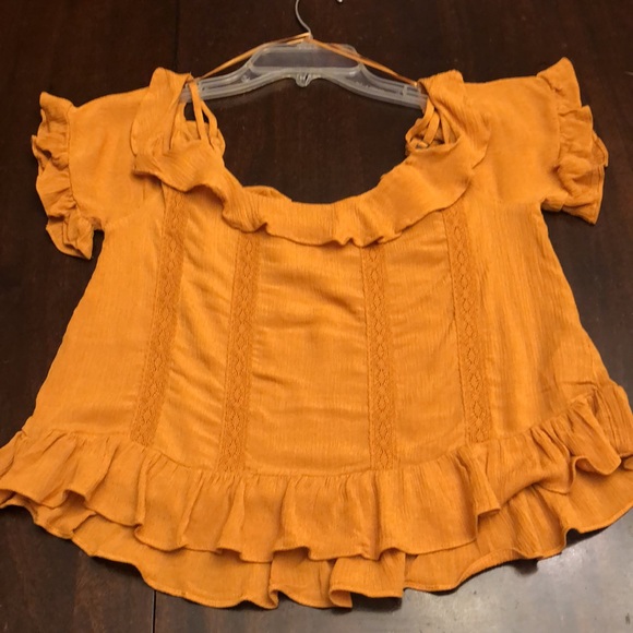 Garage top. Size xs. Like new - Picture 4 of 7